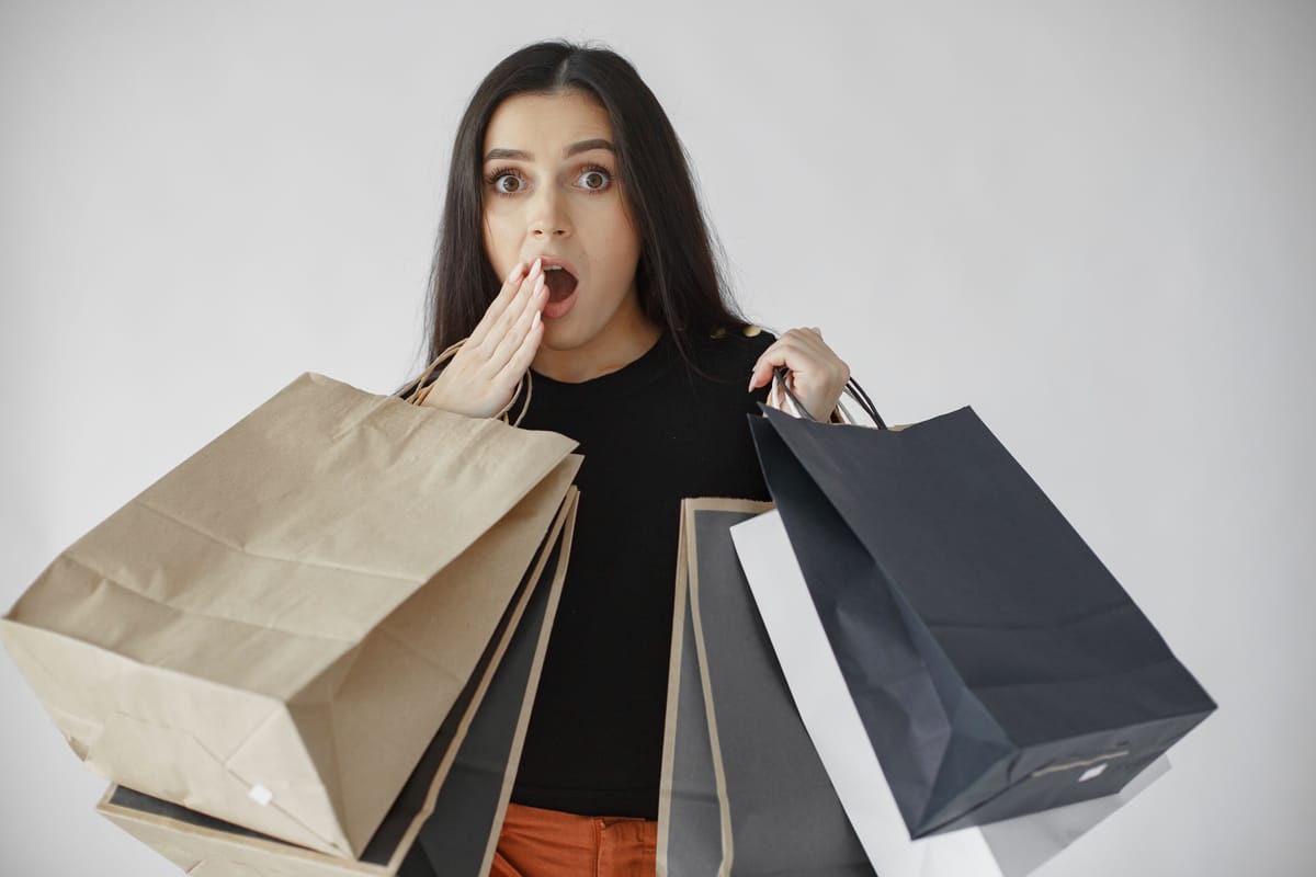 Los principios psicológicos que explican por qué la gente compra online
